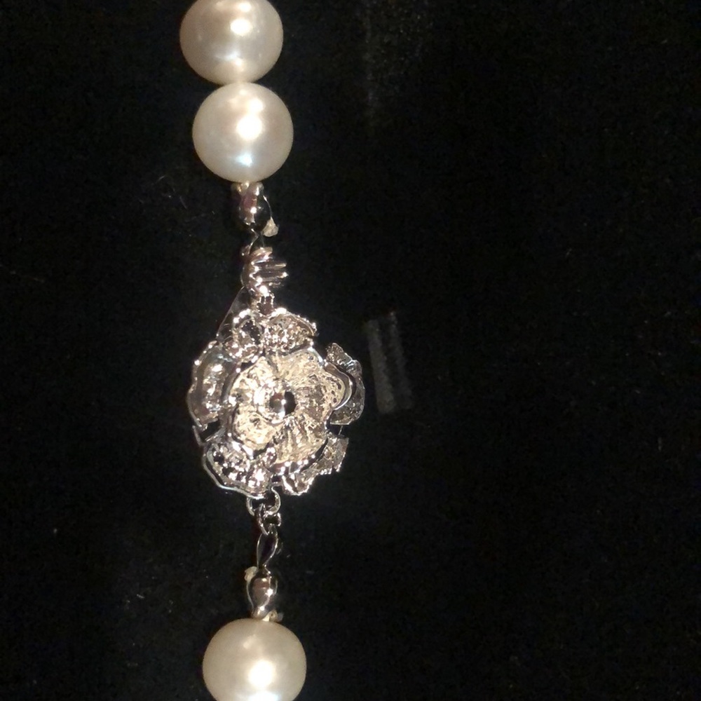 Pearl necklace and earrings - Picture 3 of 3